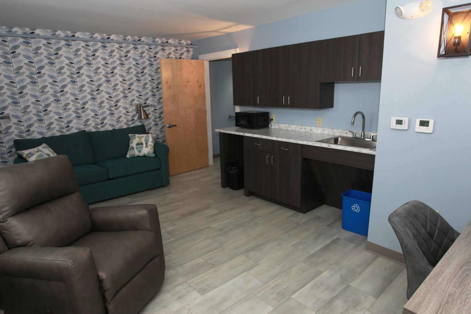 Wolastoq Inn And Suites Houlton Exterior foto